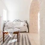 Nyaraló Trullamia, Trullo Storico Con Piscina *