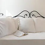 Trullamia, Trullo Storico Con Piscina * Cisternino