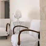 Nyaraló Trullamia, Trullo Storico Con Piscina