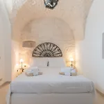 Trullamia, Trullo Storico Con Piscina Nyaraló *