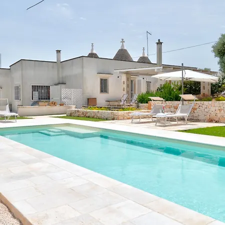 Trullamia, Trullo Storico Con Piscina Locorotondo